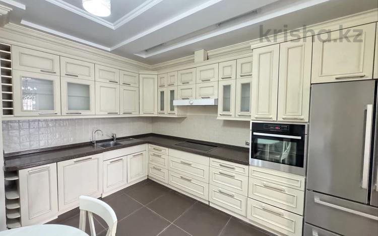 3-комнатная квартира · 135 м² · 7/7 этаж, мкр Мирас, Мкр. Мирас 157 б2 — Аскарова за 124.9 млн ₸ в Алматы, Бостандыкский р-н — фото 7