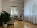 Отдельный дом · 4 комнаты · 130 м² · 3.14 сот., Воронихина 6/5 — ул. Кабанбай батыра- ул. Зверева (компот) за 145 млн ₸ в Алматы, Медеуский р-н — фото 10