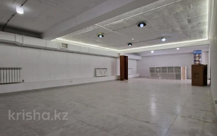 Еркін, кеңселер, дүкендер мен бутиктер, қоймалар, сұлулық салондары, фитнес және спорт, медорталықтар мен дәріханалар, білім орталықтары, ойын-сауық, конференц-залдар, кабинеттер және жұмыс орындары, студиялар · 122 м², бағасы: 610 000 ₸ в Алматы, Бостандыкский р-н — фото 13