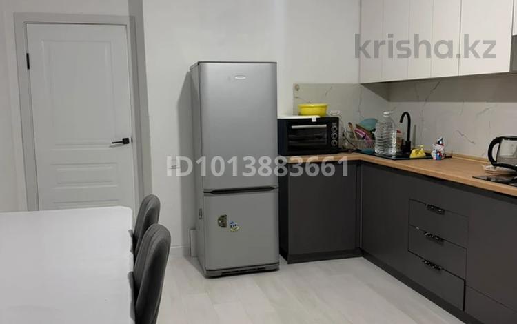 3-комнатная квартира · 67 м² · 9/10 этаж, мкр Шугыла 340/8к 5 за 270 000 ₸ в Алматы, Наурызбайский р-н — фото 2