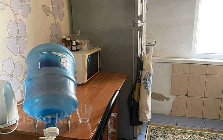 3-бөлмелі пәтер · 68 м² · 2/4 қабат, 3А мкр 18, бағасы: 8.5 млн ₸ в Актау — фото 2