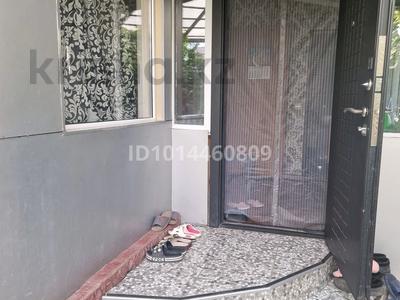 Отдельный дом · 4 комнаты · 53.6 м² · 6 сот., Макаренко 44А — Рыскулова Жансугурова за 65 млн ₸ в Алматы, Жетысуский р-н
