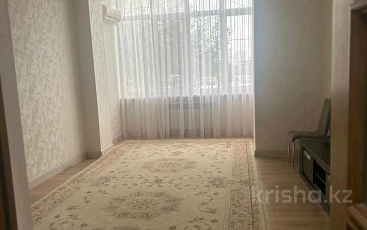 1-комнатная квартира · 60 м² · 1/7 этаж, 10-й мкр 2 за 170 000 ₸ в Актау — фото 2