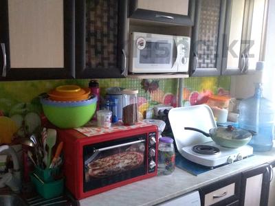 2-бөлмелі пәтер · 48 м² · 2/5 қабат, Майкудук, Майкудук, 11а микрорайон, бағасы: 10.4 млн ₸ в Караганде, Алихана Бокейханова р-н