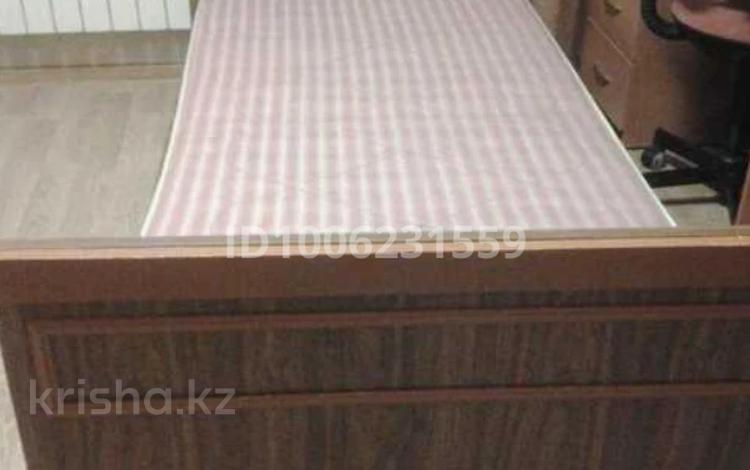 1 бөлме · 12 м², Потанина 18, бағасы: 120 000 ₸ в Усть-Каменогорске — фото 2