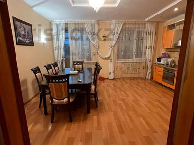 4-комнатная квартира, 135 м², 3/4 этаж, Абая 110/1 за 47.5 млн 〒 в Павлодаре