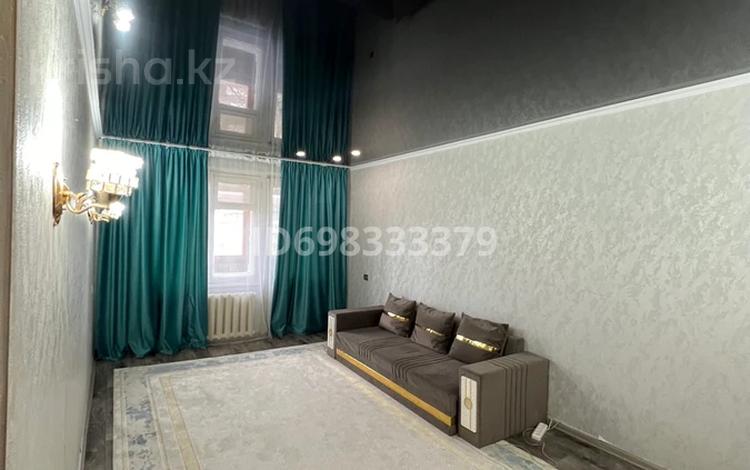 2-бөлмелі пәтер · 45 м² · 3/5 қабат, 3 мкр, бағасы: 10.5 млн 〒 в Абае — фото 2