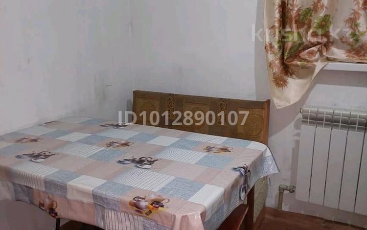 Жеке үй · 2 бөлме · 43 м² · 3 сот., мкр №11 24а — Жандосова Навои, бағасы: 200 000 ₸ в Алматы, Ауэзовский р-н — фото 2