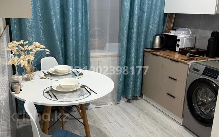 1-комнатная квартира · 31 м² · 4/4 этаж, Московская 3 — Район Василька за 13 000 ₸ в Сарани — фото 6