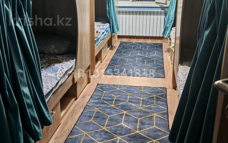 3-комнатная квартира · 60 м² · 1/5 этаж, Наурызбай батыра 26 за 4 000 ₸ в Алматы, Алмалинский р-н — фото 2