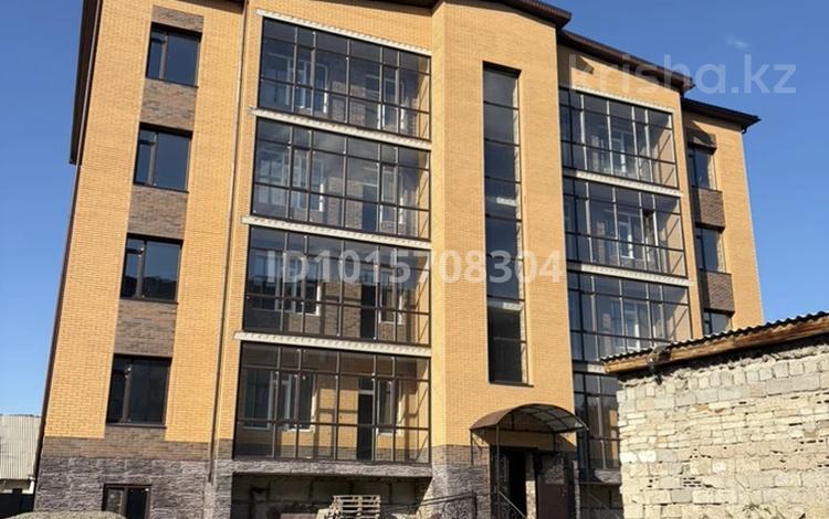 3-бөлмелі пәтер · 88 м² · 2/4 қабат, Горького 74 — Горького-Машхур Жусупа, бағасы: ~ 42.2 млн ₸ в Павлодаре — фото 2