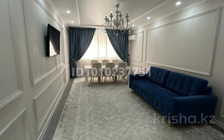 4-комнатная квартира · 110 м² · 1/5 этаж, 19-й мкр 38 за 50 млн ₸ в Актау — фото 2