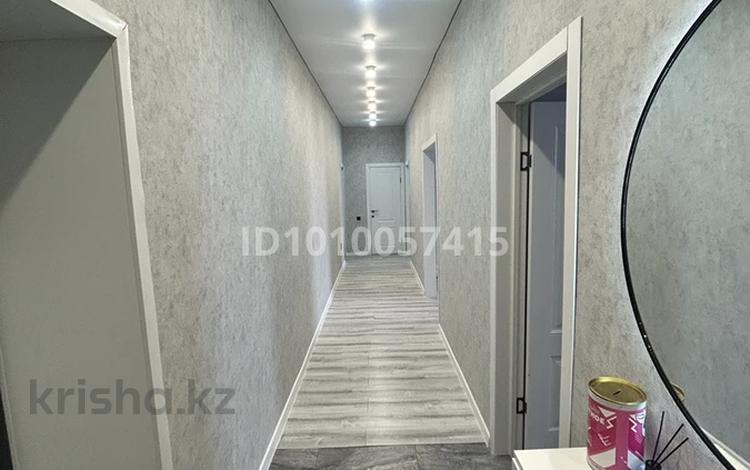 3-комнатная квартира · 117 м² · 3/9 этаж, Жукова 14 за 66 млн ₸ в Уральске — фото 2
