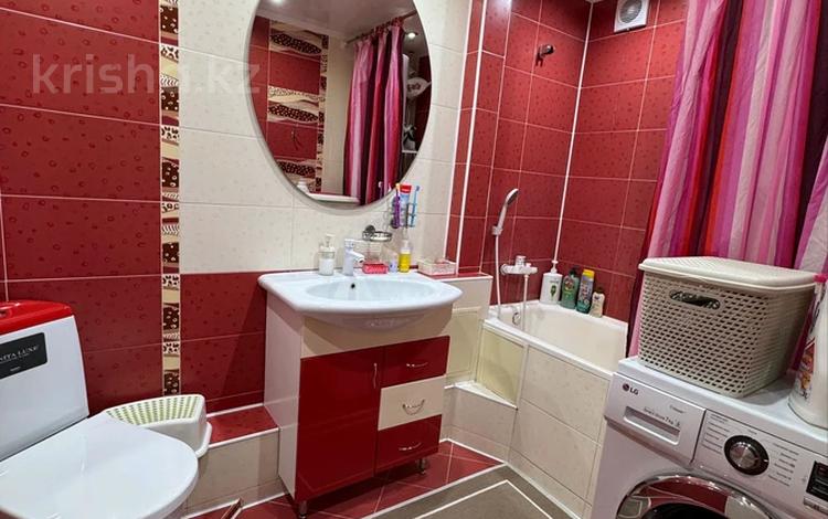 3-бөлмелі пәтер · 80.4 м² · 9/10 қабат, Қонаев ш/а., бағасы: 25.5 млн ₸ в Уральске, мкр Кунаева — фото 2