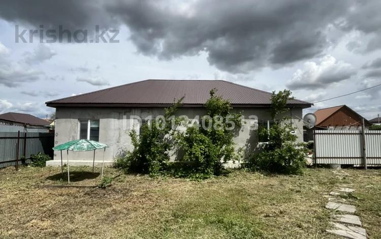 Отдельный дом · 4 комнаты · 120 м² · 5 сот., Южная за 18 млн ₸ в Аксае — фото 2
