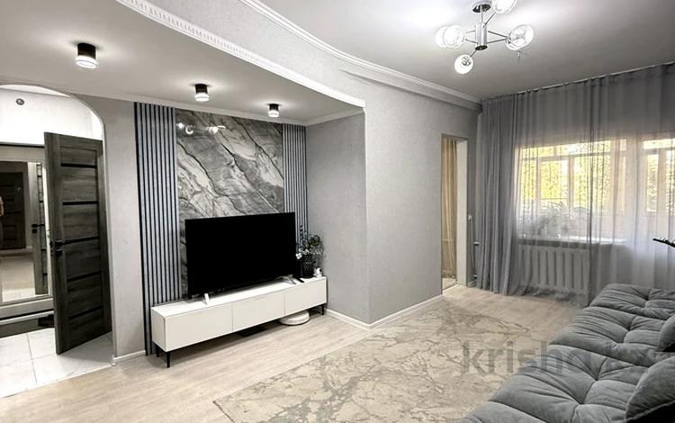3-комнатная квартира · 57 м² · 3/5 этаж, проспект Назарбаева 40 за 25 млн ₸ в Усть-Каменогорске — фото 2