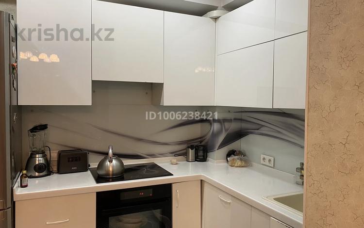 3-комнатная квартира · 90 м² · 8/12 этаж, Толе би 273/5 — Напротив озера Сайран за 59 млн ₸ в Алматы, Алмалинский р-н — фото 2