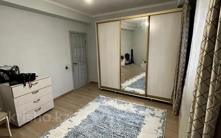 2-бөлмелі пәтер · 50 м² · 2/5 қабат, мкр Аксай-4, бағасы: 34 млн ₸ в Алматы, Ауэзовский р-н — фото 2