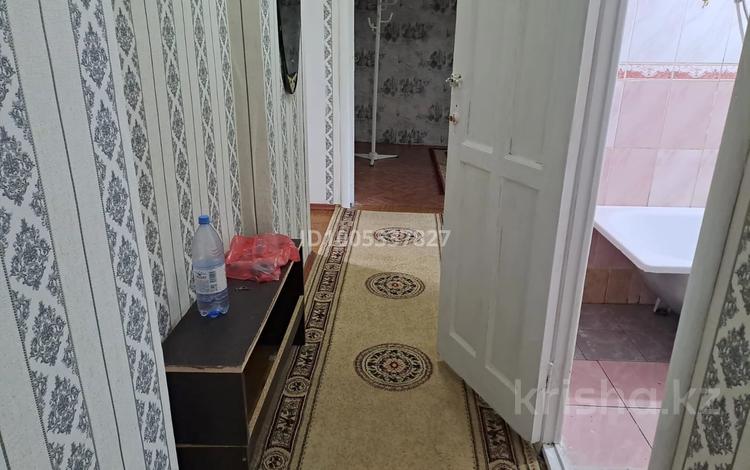 2-бөлмелі пәтер · 47 м² · 3/3 қабат, Старый город, Шернияза 45 — Напротив Абди,рядом есть Лома, бағасы: 100 000 ₸ в Актобе — фото 2