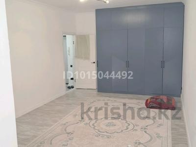 1-комнатная квартира · 40 м² · 4/5 этаж, мкр. Алтын орда, Алии Молдагуловой 36Бк3 — Напротив Гипрмаркет Дина за 17.5 млн ₸ в Актобе