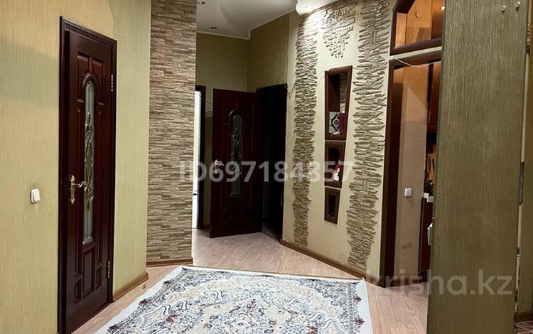 3-комнатная квартира, 104 м², 12/18 этаж, Туркестан 2 — Сығанақ