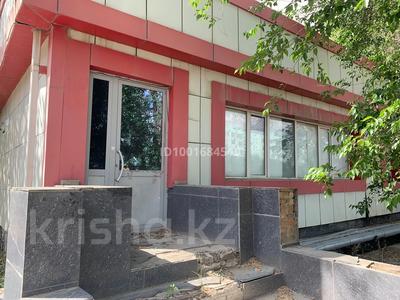 Офисы, магазины и бутики, общепит, салоны красоты, медцентры и аптеки, образование, развлечения · 222 м² за 59 млн 〒 в Атырау, мкр Привокзальный-5