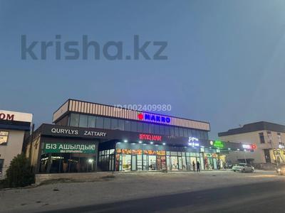 Свободное назначение, офисы, магазины и бутики, склады, азс, автосервисы и автомойки, общепит, салоны красоты, сельское хозяйство, бани, гостиницы и зоны отдыха, фитнес и спорт, медцентры и аптеки, образование, развлечения, конференц-залы, кабинеты и рабочие места, студии · 450 м² за 150 000 〒 в Аксукенте