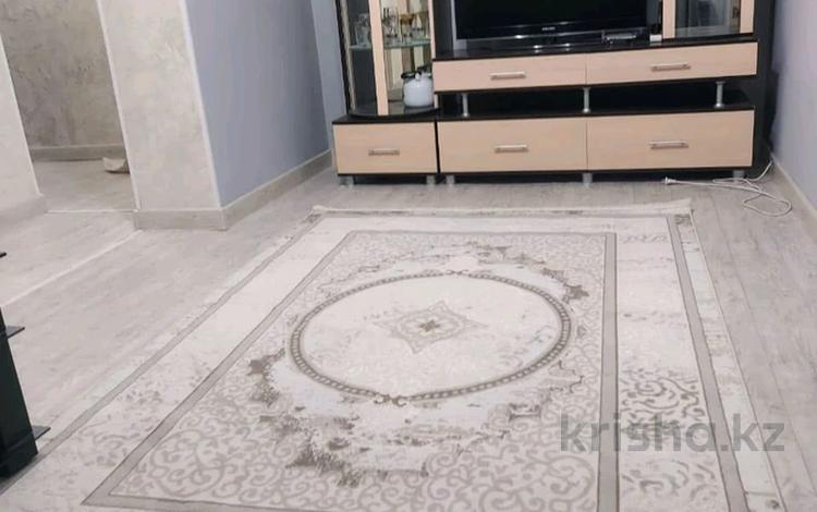 2-комнатная квартира · 45 м² · 4/5 этаж, Азаттык 49 за 150 000 ₸ в Атырау — фото 2