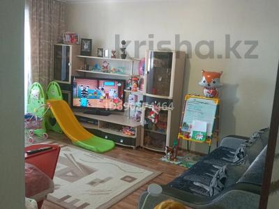2-бөлмелі пәтер · 52 м² · 5/5 қабат, Бурова 19/1 — Рядом садик "Ручеёк", школа 35., бағасы: 22 млн ₸ в Усть-Каменогорске, Ульбинский