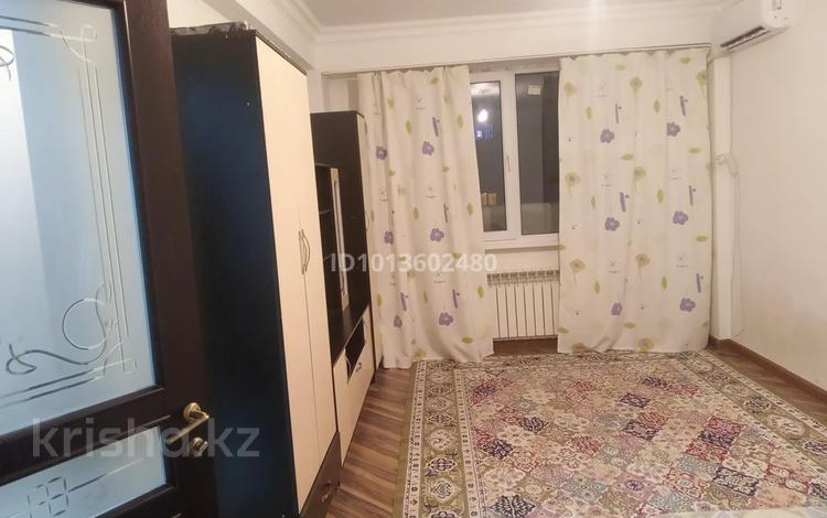 1-комнатная квартира · 42 м² · 8/9 этаж, мкр Атырау, Мкр. Атырау — Халык Арена за 240 000 ₸ в Алматы, Медеуский р-н — фото 2