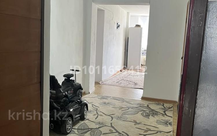 3-комнатная квартира · 70 м² · 8/9 этаж, мкр Нурсат 3 39 за 21 млн 〒 в Шымкенте, Каратауский р-н — фото 2