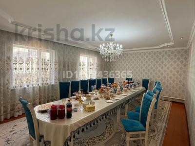 Жеке үй · 6 бөлме · 207 м² · 8 жүзд., мкр Самал-3, Мкр Самал-3 ул.Алтынбастау 56 — Алпамыс батыр пересечения, бағасы: 70 млн ₸ в Шымкенте, Абайский р-н