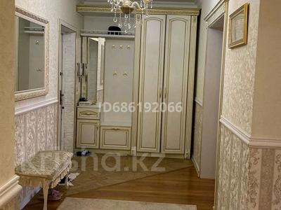4-комнатная квартира, 124 м², 9/9 этаж, Иманбаева 3 за 64.5 млн 〒 в Астане, р-н Байконур