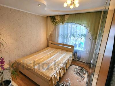 1-комнатная квартира, 65 м², 1/5 этаж, жангир хана 53 за 18.6 млн 〒 в Уральске