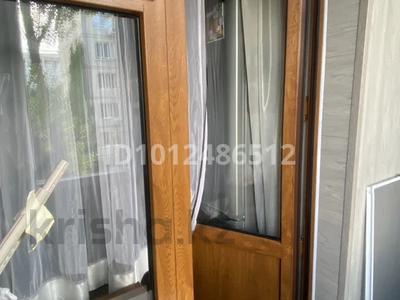 2-бөлмелі пәтер · 58 м² · 2/5 қабат, Абылай хана, бағасы: 30 млн ₸ в Боралдае (Бурундай), мкр Водник-2