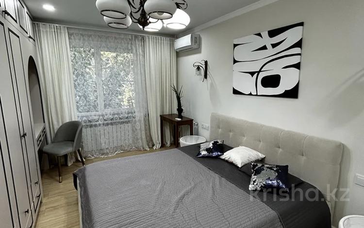 3-комнатная квартира · 63 м² · 4/5 этаж, Толе би 159 за 490 000 ₸ в Алматы, Алмалинский р-н — фото 2