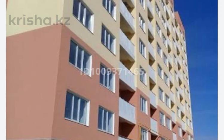 1-комнатная квартира · 47 м², Баймуханова 39К за 150 000 ₸ в Атырау, мкр Привокзальный-1 — фото 2