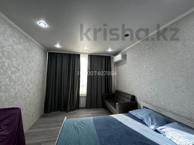 1-комнатная квартира · 34 м² · 3/9 этаж, Толе би 285/8 — Утеген батыра / Толе би. Рядом автовокзал Сайран, мед.центр ХАК. В 3-х минутах Гранд Парк. за 29.4 млн 〒 в Алматы, Ауэзовский р-н