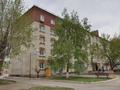 3-бөлмелі пәтер · 62 м² · 4/5 қабат, Ихсанова 72/1, бағасы: 26 млн ₸ в Уральске, мкр Школьник — фото 2