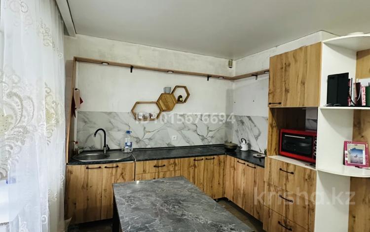 1-бөлмелі пәтер · 58 м² · 1/5 қабат, Бокенбай батыр 155, бағасы: 16 млн ₸ в Актобе, квартал Авиатор-2 — фото 2