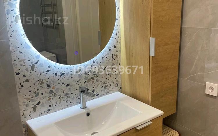 3-бөлмелі пәтер · 80 м² · 8/9 қабат, Толе би 285/8 — Отеген батыра, бағасы: 59 млн ₸ в Алматы, Ауэзовский р-н — фото 2