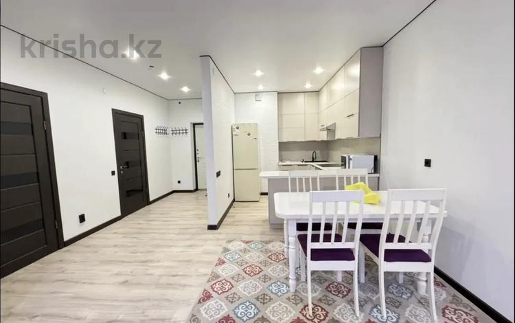 2-комнатная квартира · 72 м² · 15/17 этаж, ул. Алишера Навои 208/2 за 450 000 ₸ в Алматы, Бостандыкский р-н — фото 2