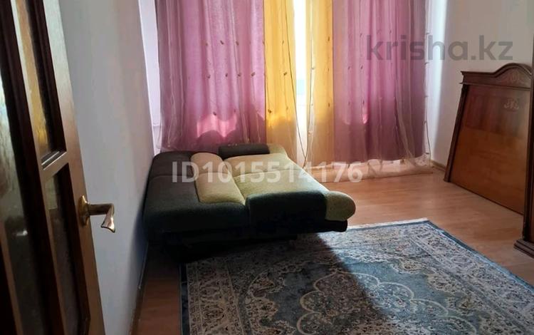 2-комнатная квартира · 62 м² · 2/5 этаж, сырымдатов 25 — находиться возле жд за 28 млн ₸ в Атырау — фото 2