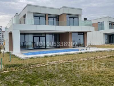 Дом · 5 комнат · 390 м², Rixos 101 — Tetis blu за 180 000 〒 в Актау