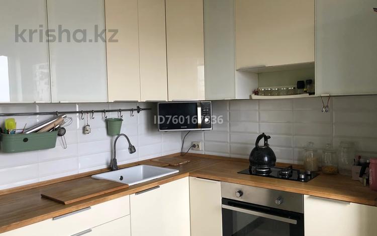 2-бөлмелі пәтер · 63 м² · 4/5 қабат, мкр Центральный, С.Датова 25, бағасы: 190 000 ₸ в Атырау — фото 16