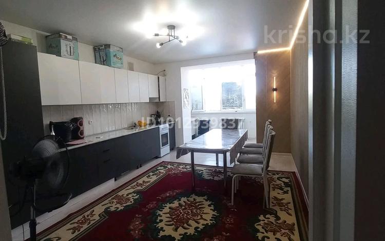 2-комнатная квартира · 80.3 м² · 4/5 этаж, мкр Строитель, губарова — губарова за 28.5 млн ₸ в Уральске — фото 4