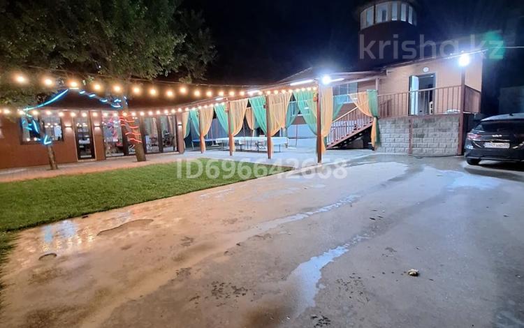 Дом · 5 комнат · 185 м², мкр Хан Тенгри 135 — Дулати за 110 000 〒 в Алматы, Бостандыкский р-н — фото 2