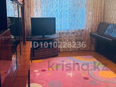 3-комнатная квартира · 53.3 м² · 2/5 этаж, Абдуразакова — Рынок Дархан за 160 000 ₸ в Шымкенте, Аль-Фарабийский р-н