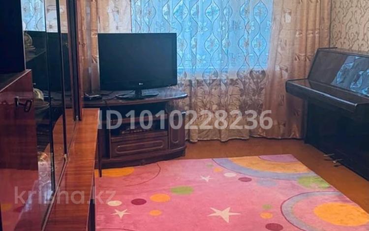 3-комнатная квартира · 53.3 м² · 2/5 этаж, Абдуразакова — Рынок Дархан за 160 000 ₸ в Шымкенте, Аль-Фарабийский р-н — фото 2