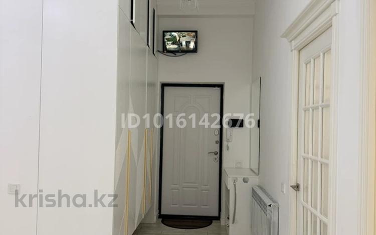 4-бөлмелі пәтер · 210 м² · 3/6 қабат, Дулати 201а, бағасы: 105 млн ₸ в Шымкенте, Аль-Фарабийский р-н — фото 2